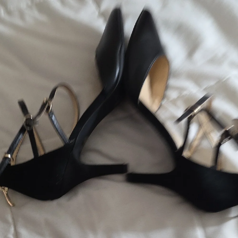 Liz Claiborne Elegant Black Heels with Straps Size 11 - Picture 5 of 10